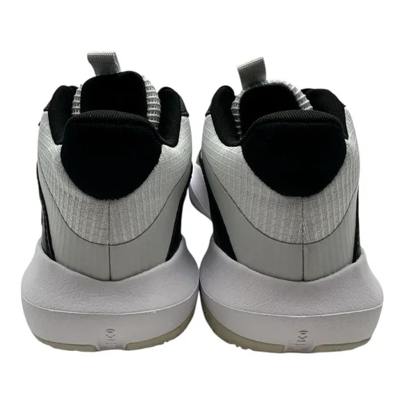 Under Armour Lockdown 7 Basketball Shoes Men's Size 12‎ Black White Sneakers